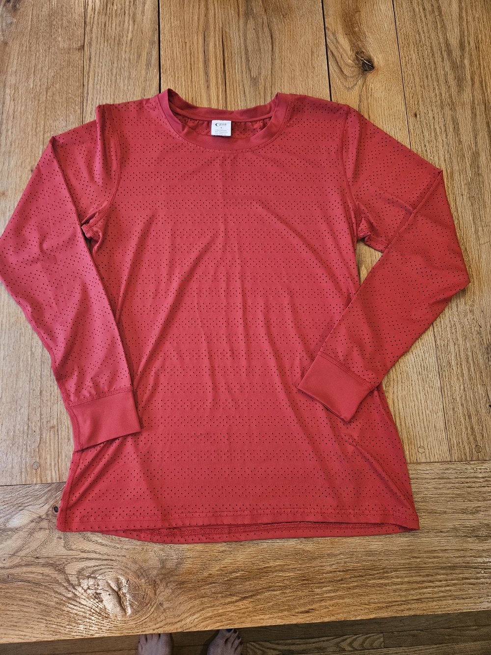 ZYIA Women's Long-Sleeve Perforated Red Top